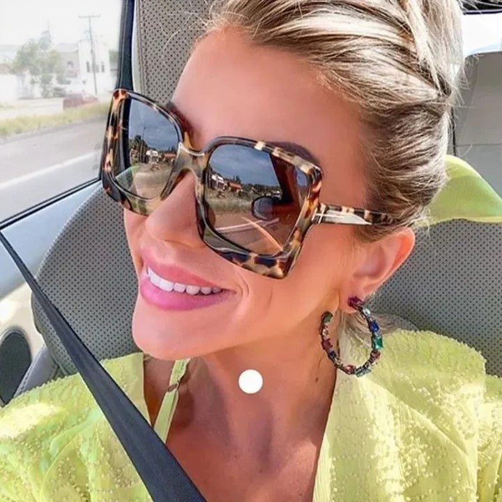 Kynzlee | Elegant Sunglasses