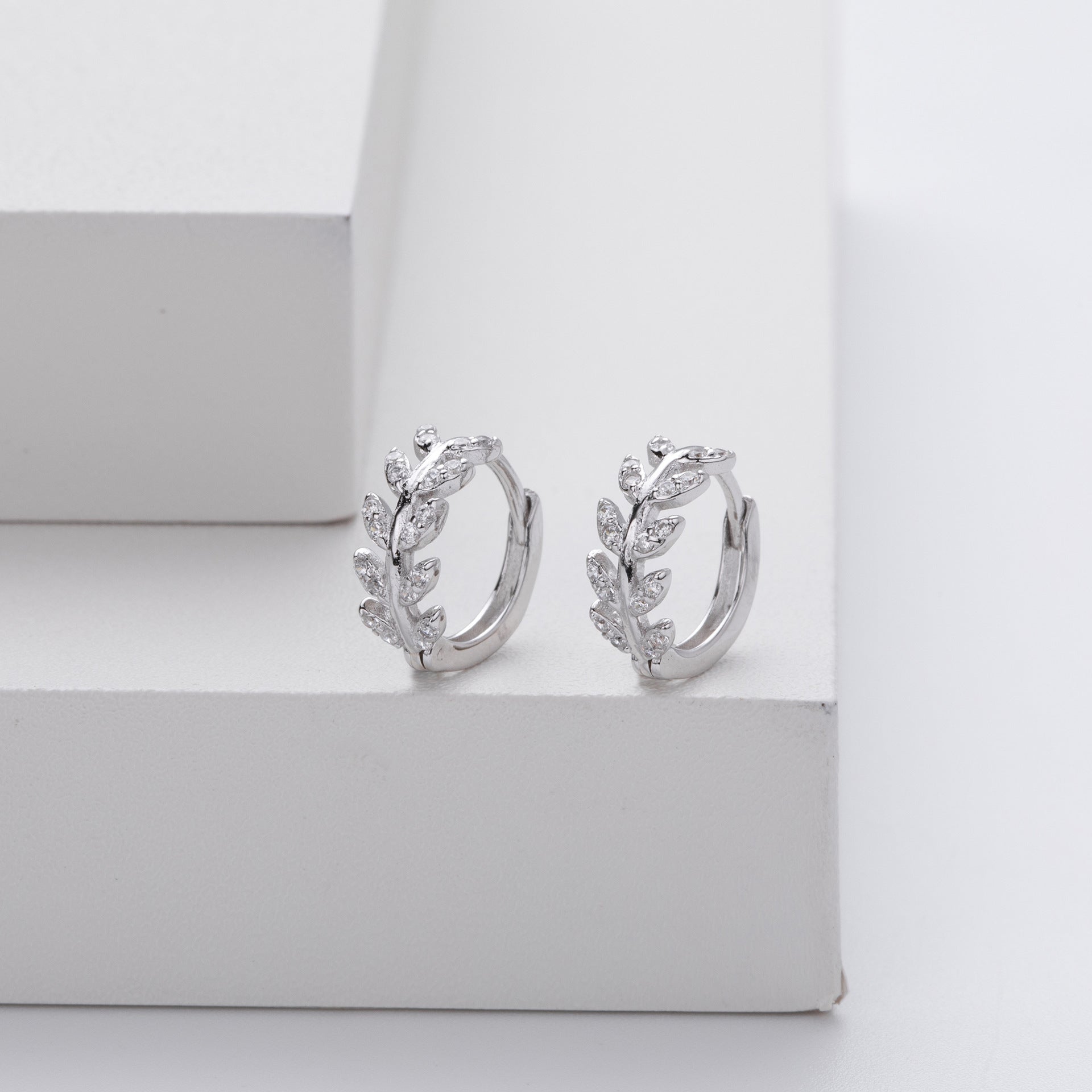 Thalia | Silver Leaf-Shaped Earrings