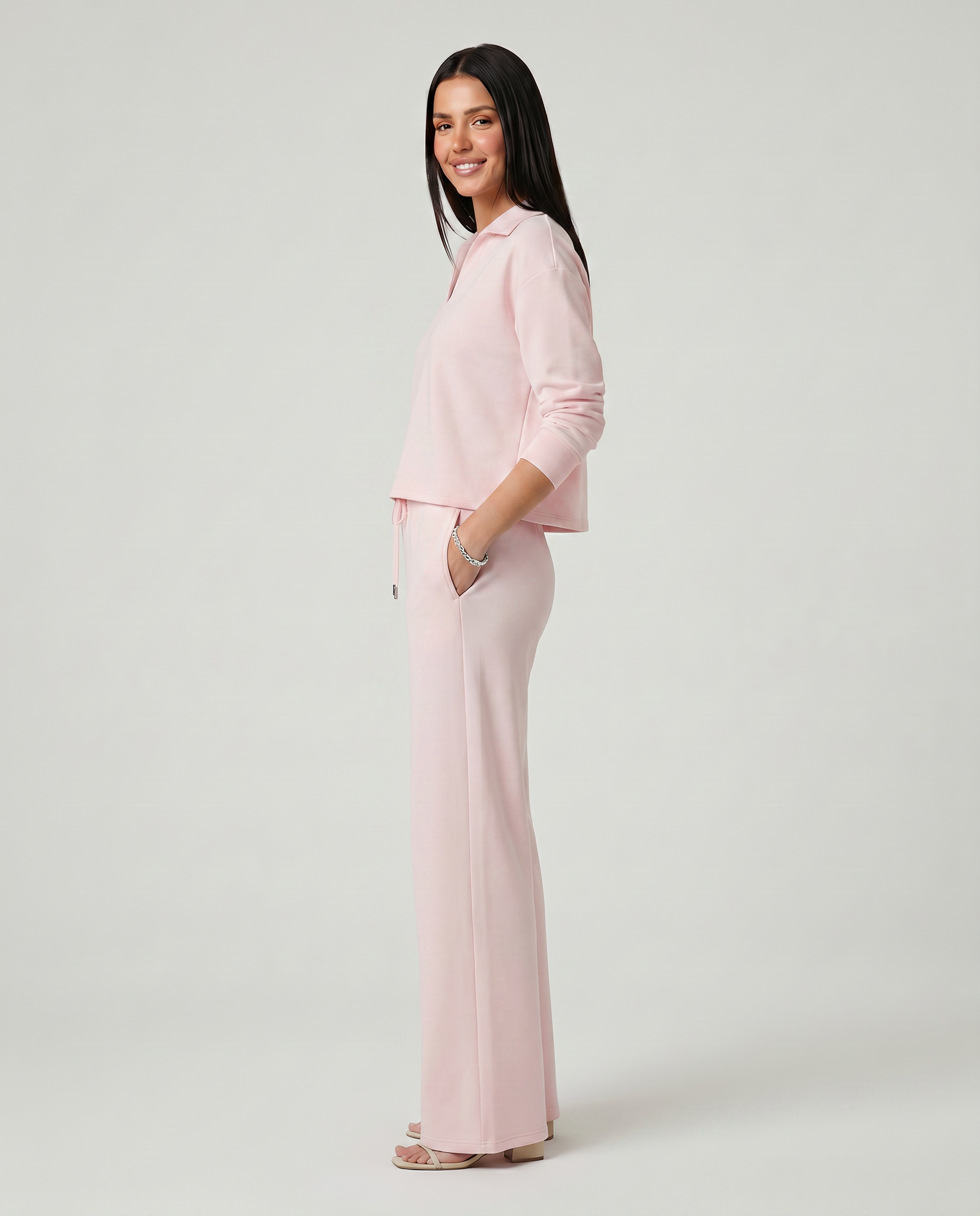 Sofia Bellini | Relaxed Lounge Set For Women