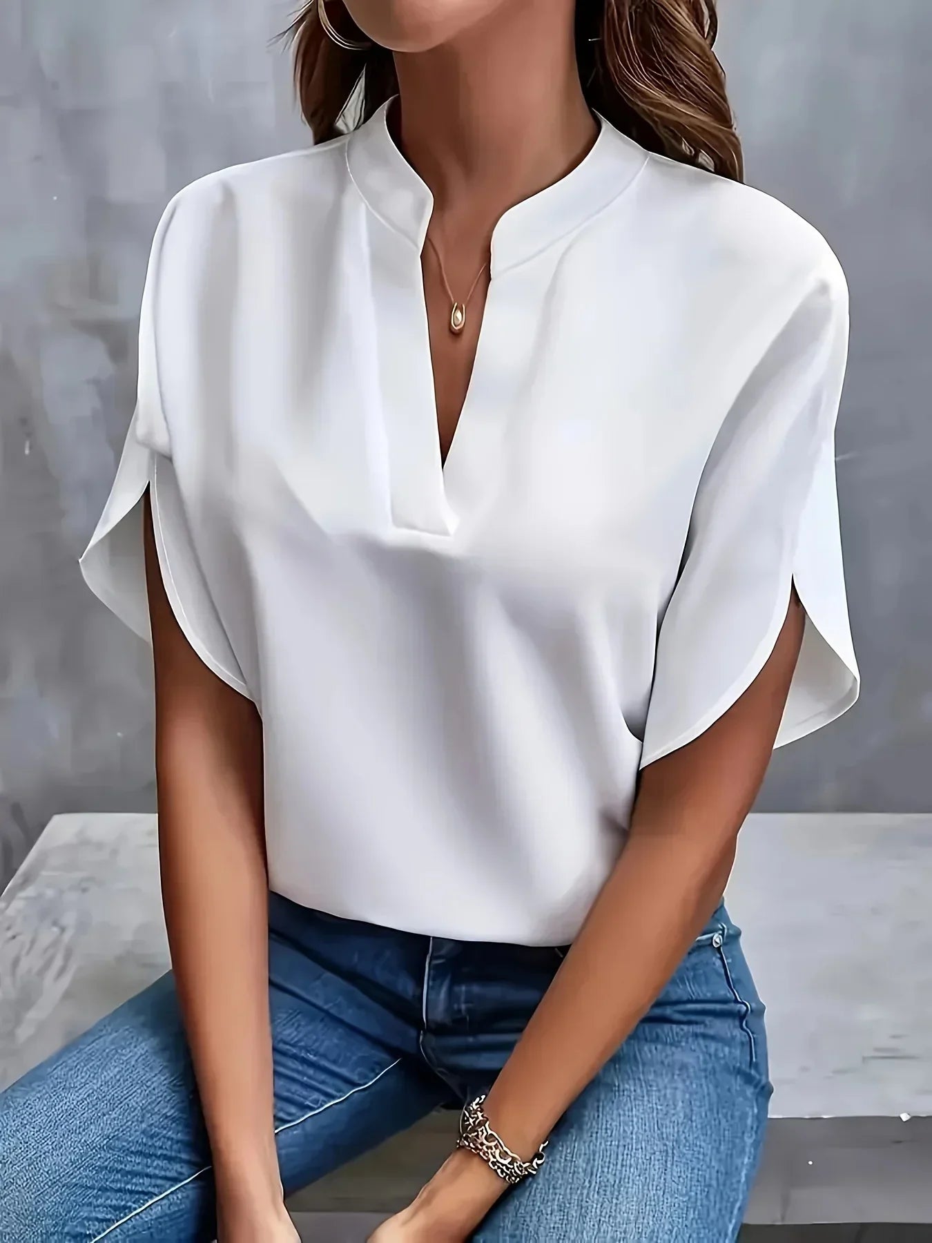 Talia | Sophisticated Blouse with Tailored Design