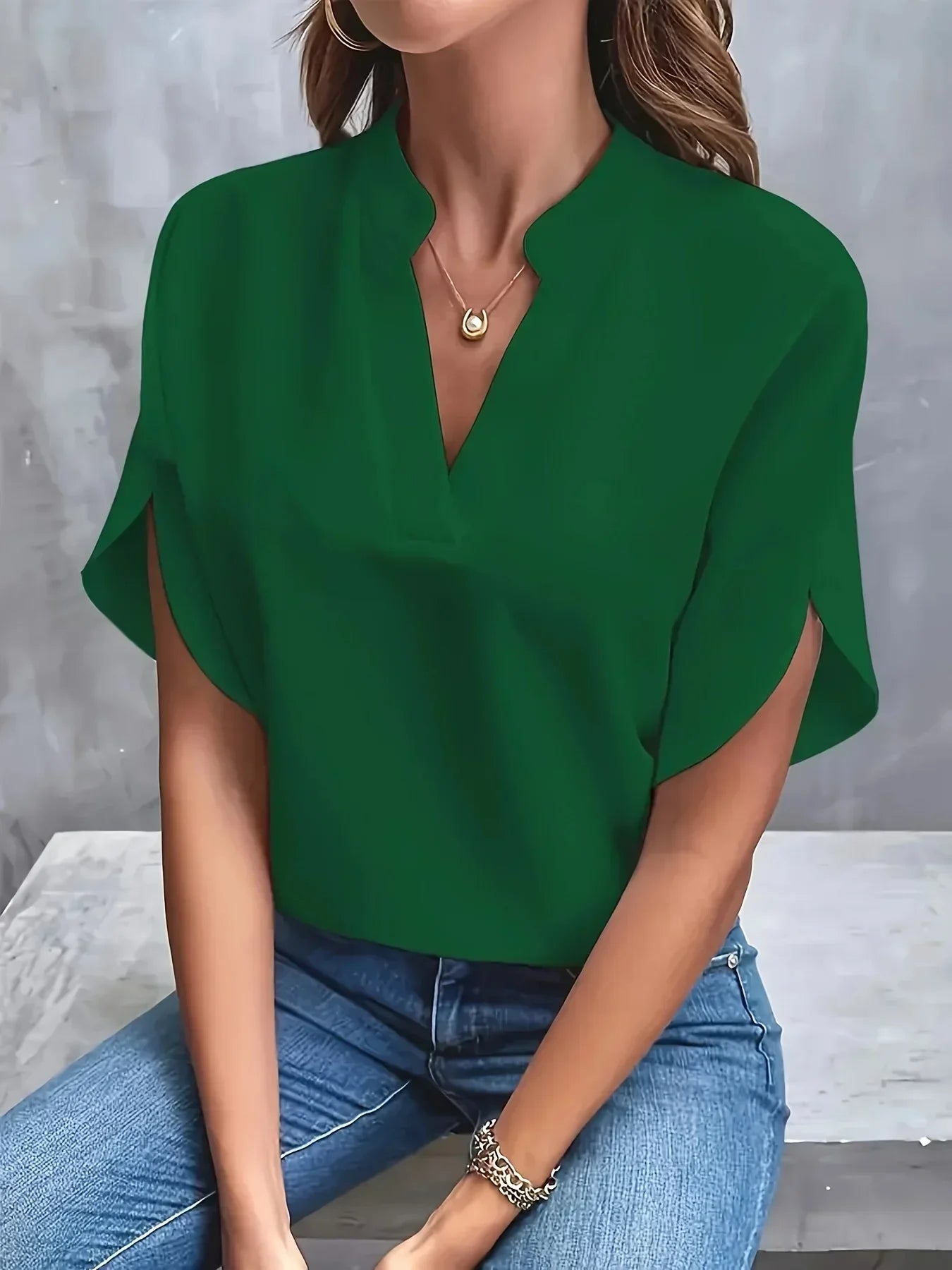 Talia | Sophisticated Blouse with Tailored Design