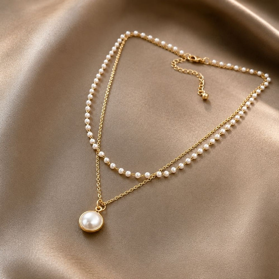 Lustrous Pearl Necklace